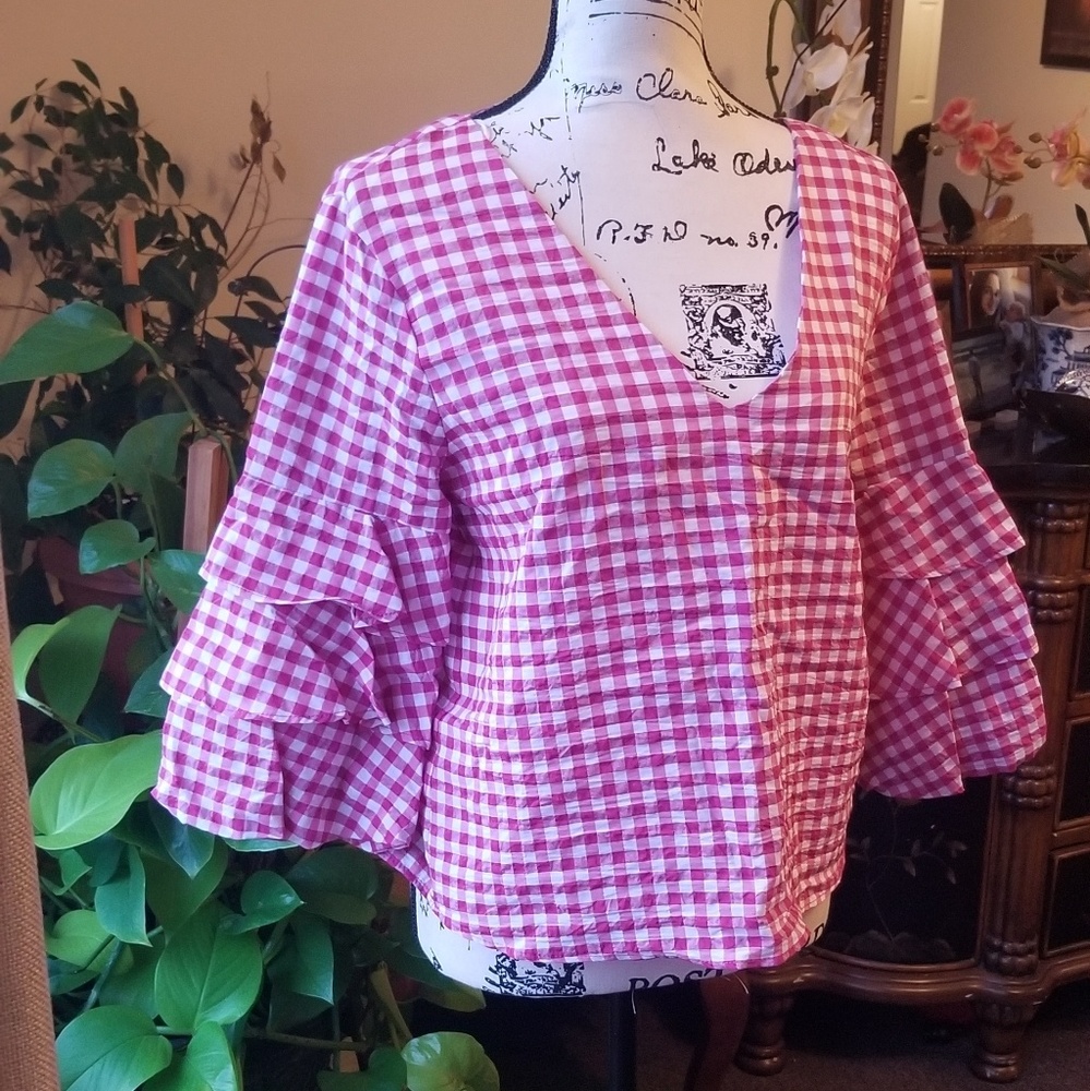 🌺 Zara ruffle blouse - XL